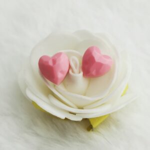 Boucles d'oreilles puces en forme de cœur