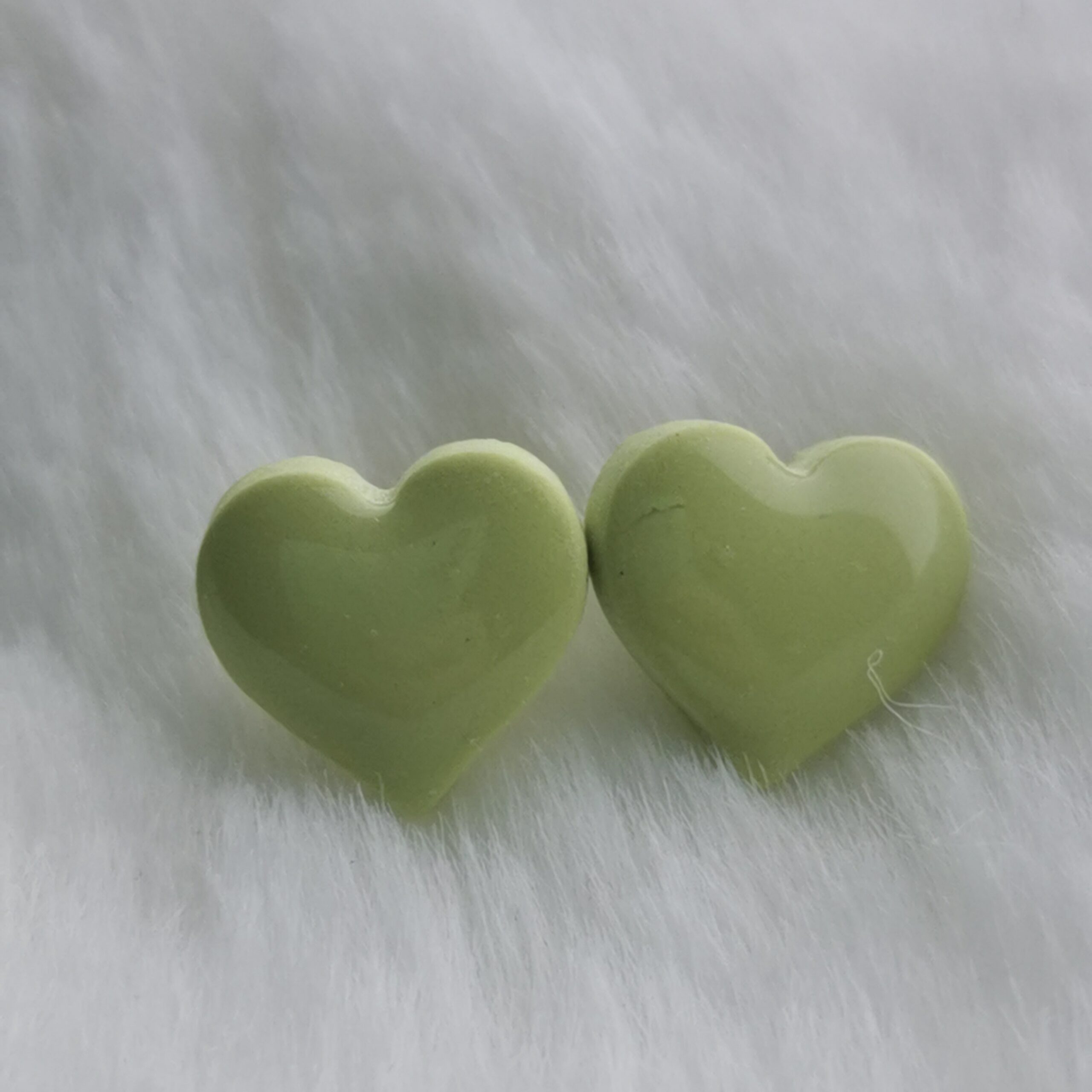 Boucles d'oreilles puces
